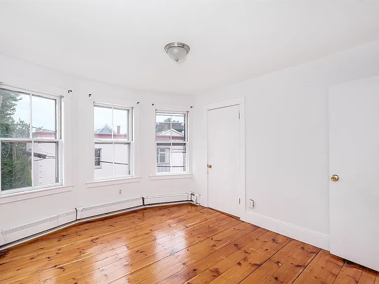 12 Kilby St #2L — Photo 7