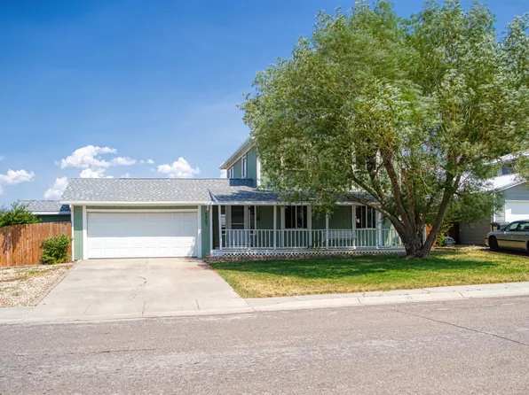 6807 Andre Ct, Gillette, WY 82718