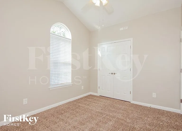 3113 Strong Box Ln — Photo 11