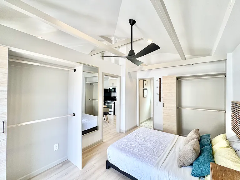 3951 Haines St — Photo 16