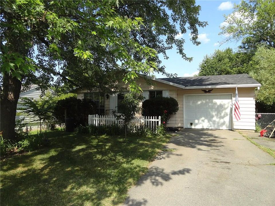 1st image of 24 Somerset Ln