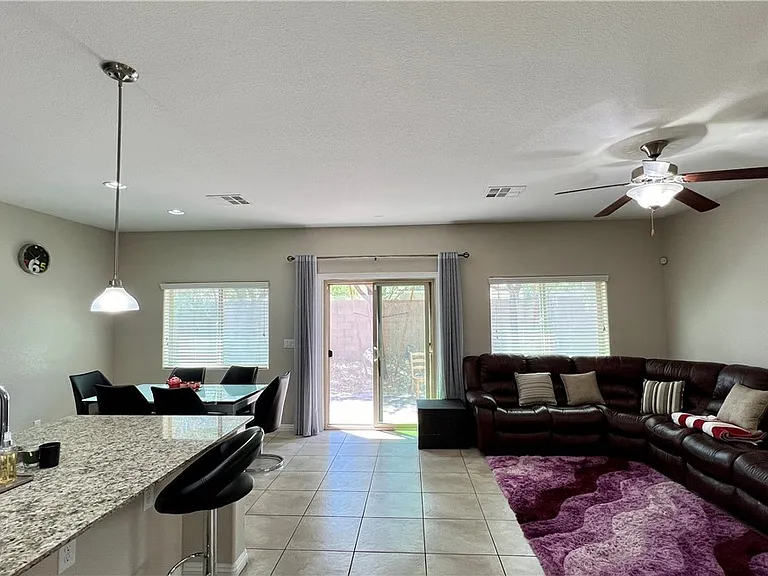 2853 Glass Vine Ct — Photo 8