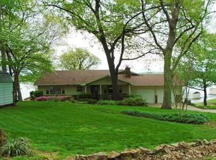 1105 Red Bud Dr, Grove, OK 74344