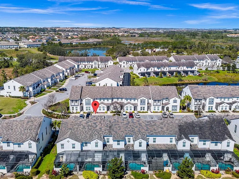 302 Captiva Dr — Photo 38