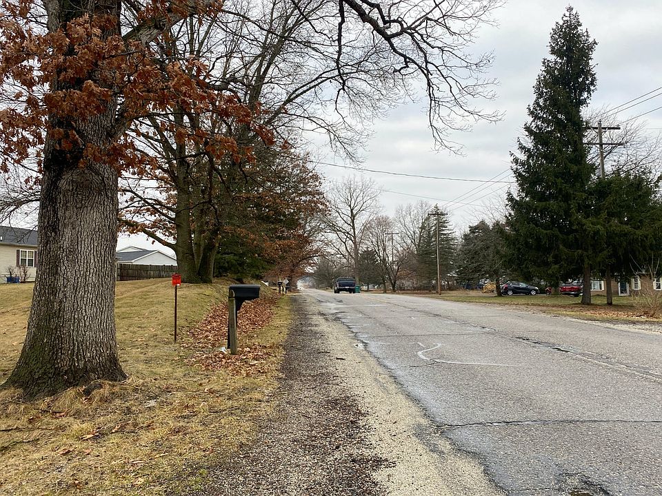 2nd image of 5880 B Dr S