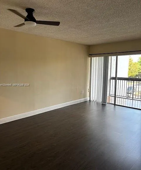 731 N Pine Island Rd #305 — Photo 4