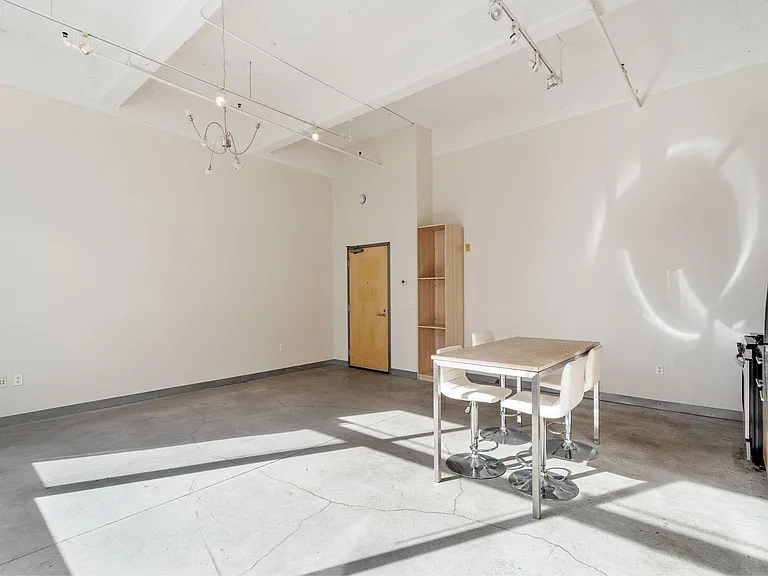 700 Washington Ave N #613 — Photo 9