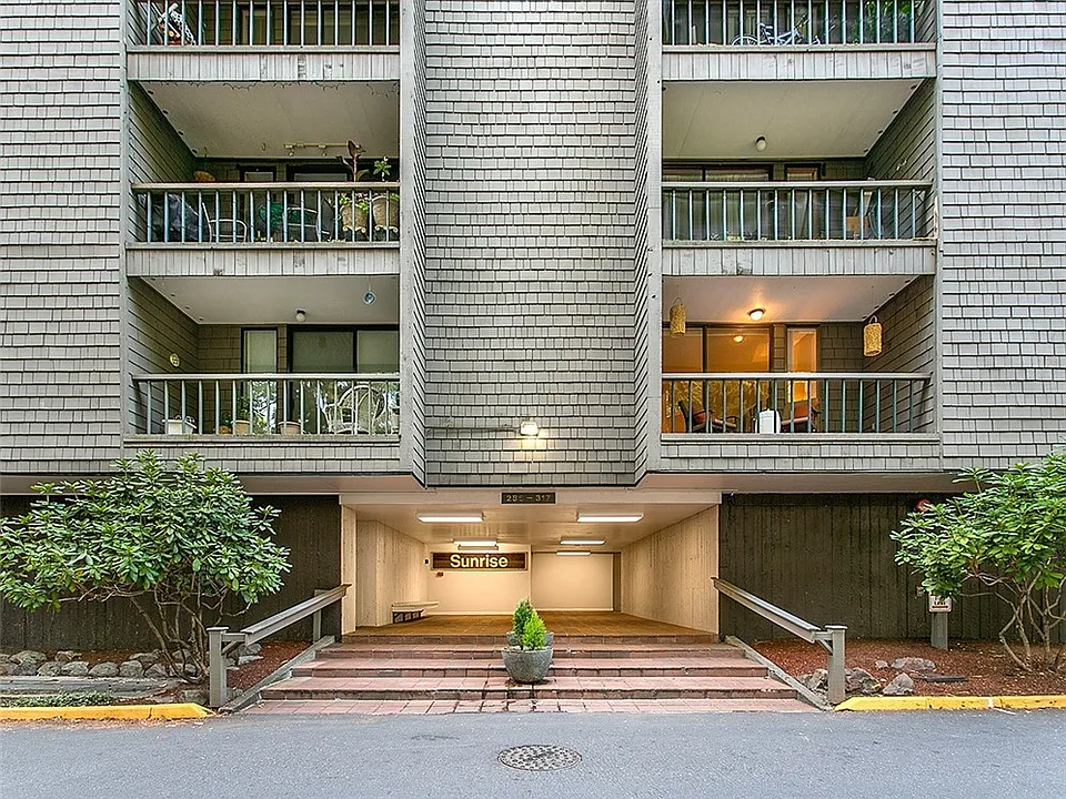 6355 137th Ave NE #302