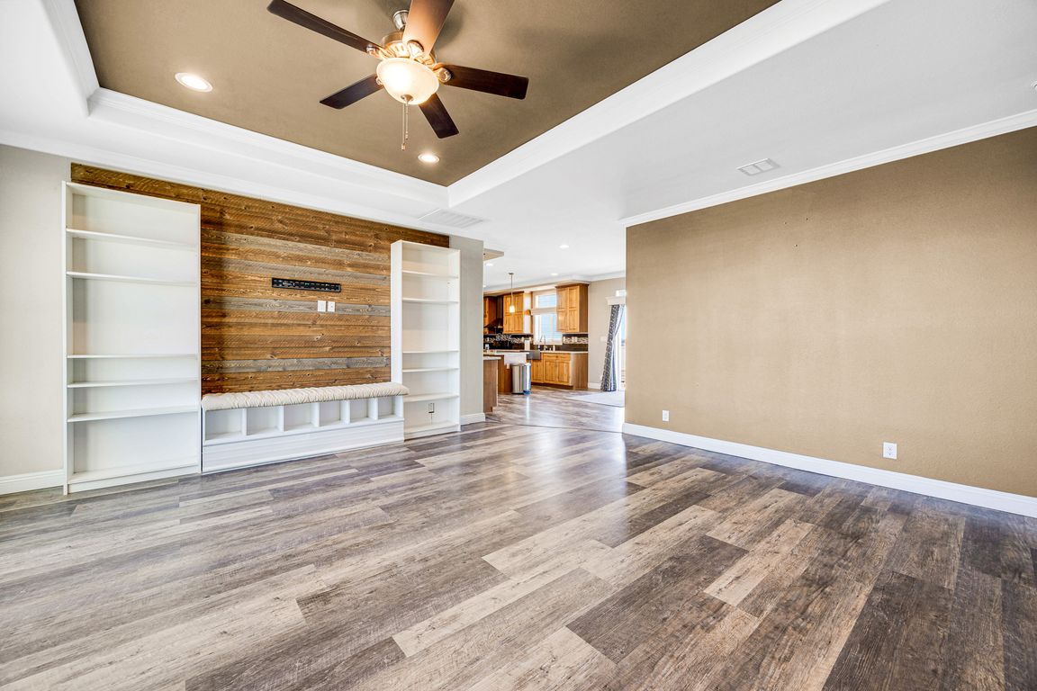 next background image