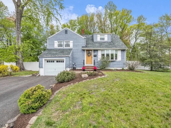 14 Meadow Dr, Little Falls Twp., NJ 07424