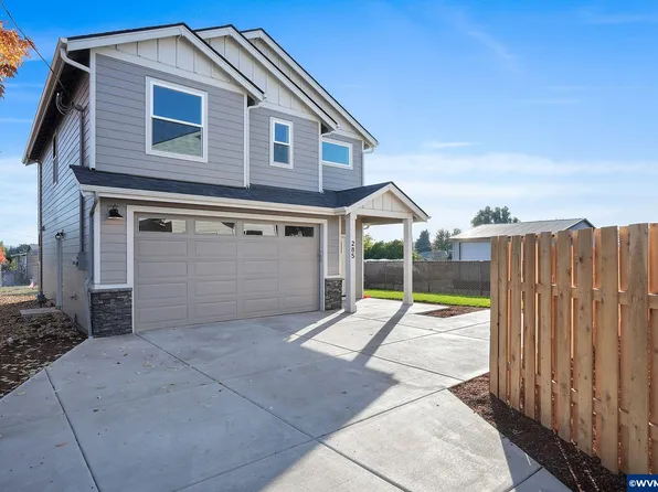 285 NE Denton Ave, Dallas, OR 97338