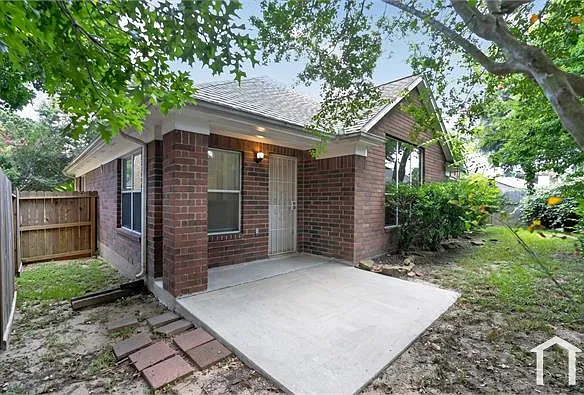 4 bed, 2000 sqft, $2,150 — Photo 3