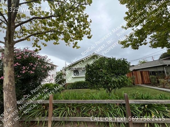 1325 Warner Ave