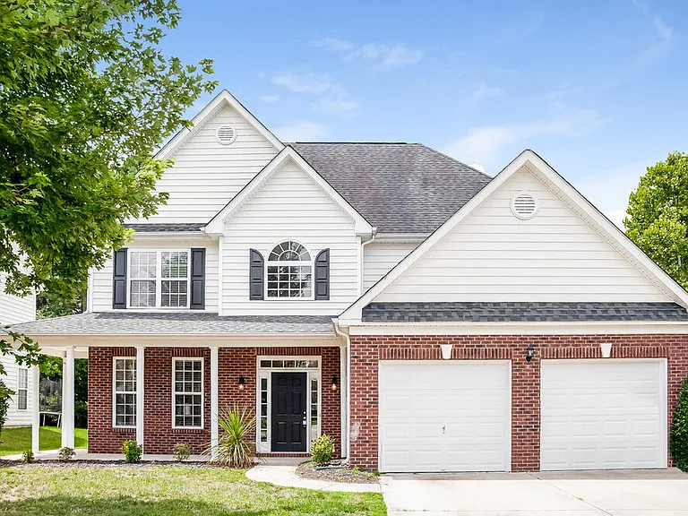 10023 Montrose Dr NW — Photo 1