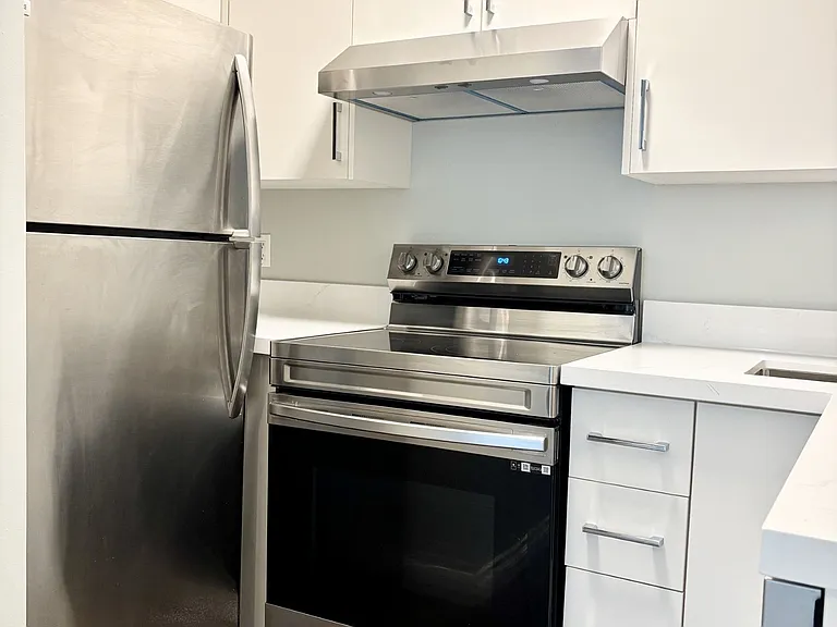 323 Richmond St E #201 — Photo 8