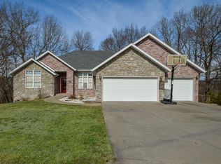 903 E Ridge Ct, Ozark, MO 65721