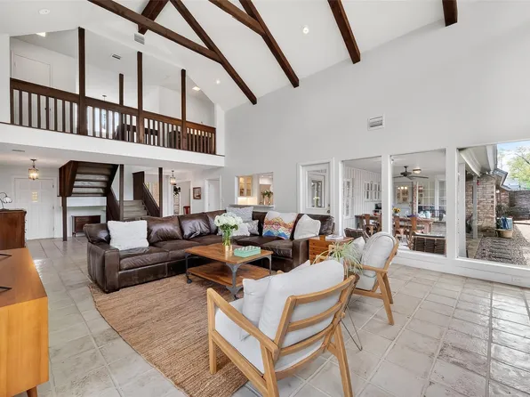 10022 Bayou Glen Rd, Houston, TX 77042