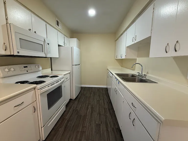 10815 Baltic St #1 — Photo 5
