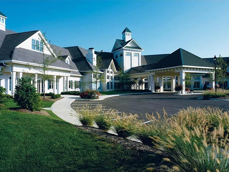 Bridgewater Club membership included -- amenities from golf to gym to restaurant/bar