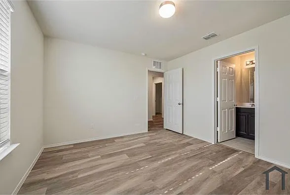 1109 Ainsley Ln — Photo 22