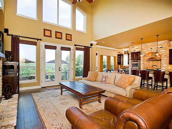 5th image of 2905 Welton Cliff Dr