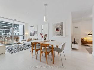 30 Inn On The Park Dr #221, Toronto, ON M3C 0P7