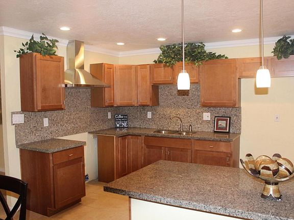 20150318220549758014000000-o