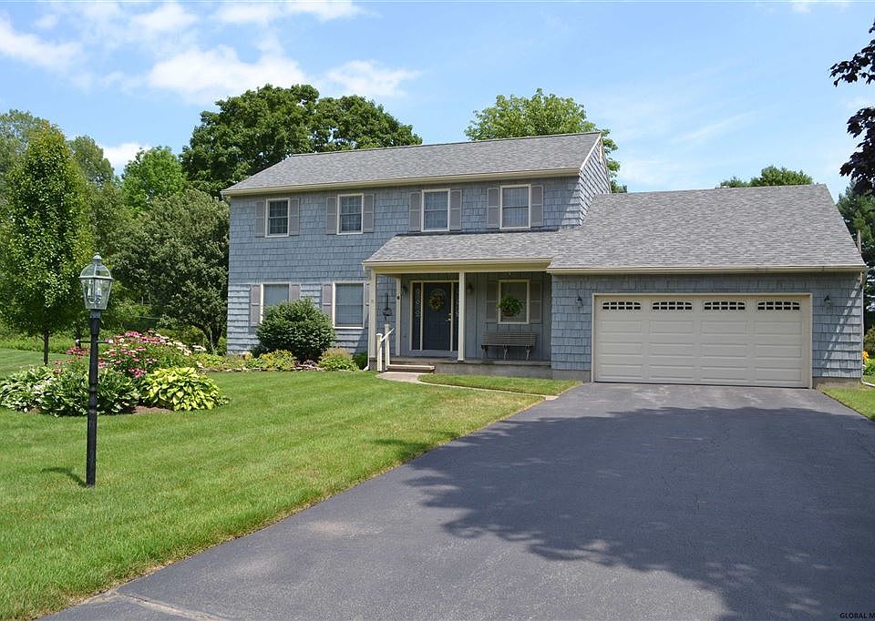 1st image of 6 Bayberry Ct