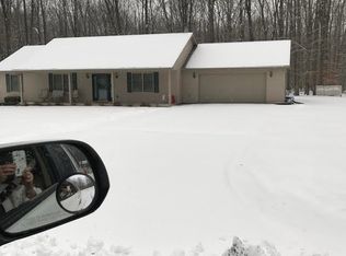 689 Saint Martin Rd, Du Bois, PA 15801
