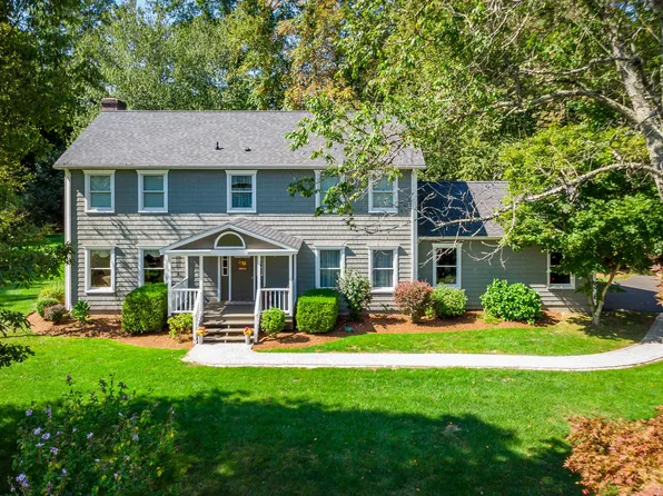 12 Sunny Lane, Sherman, CT 06784