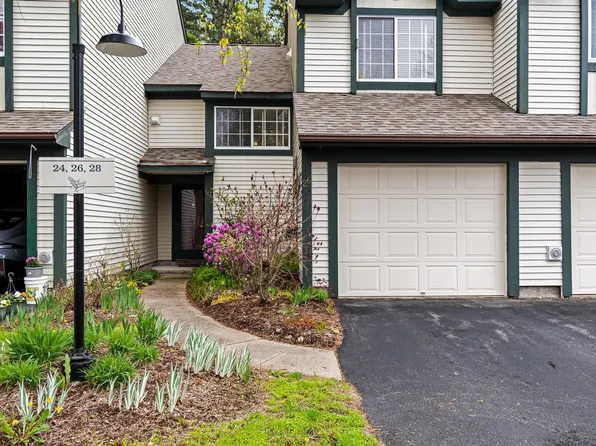 26 Lake Forest Drive, Burlington, VT 05401