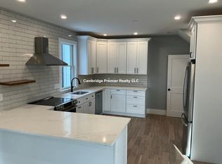 23 Prescott St, Reading, MA 01867