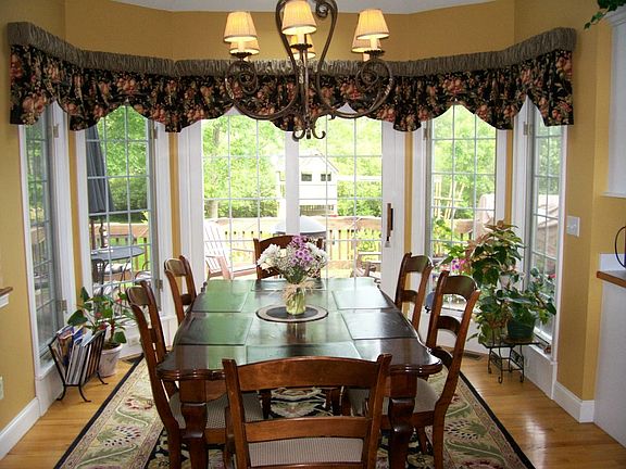 4th image of 6723 Ayleshire Dr