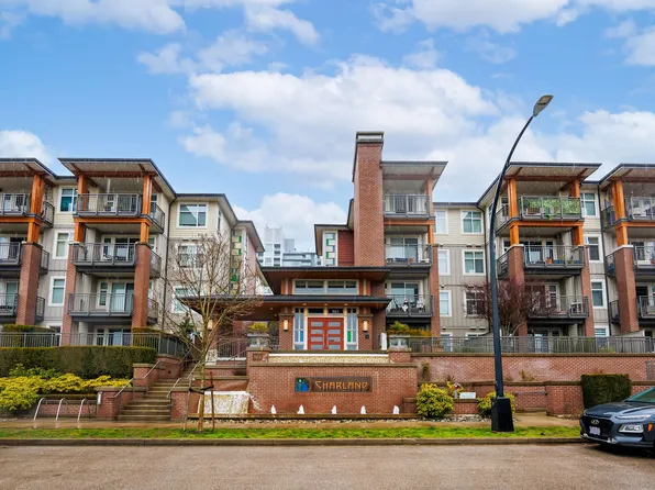 963 Charland Ave #2406, Coquitlam, BC V3K 0E2