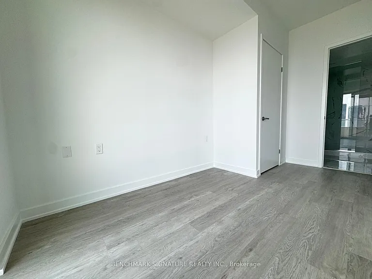 88 Queen St E #4803 — Photo 3