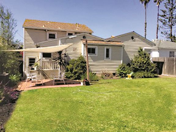3rd image of 4320 Del Mar Ave