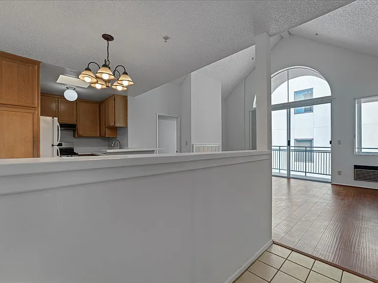 1785 Beloit Ave — Photo 17