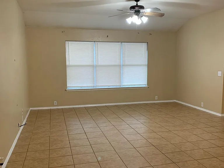 8532 Minturn Dr — Photo 25