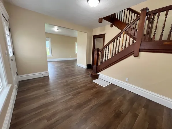 223 N Minnesota Ave, Sioux Falls, SD 57104