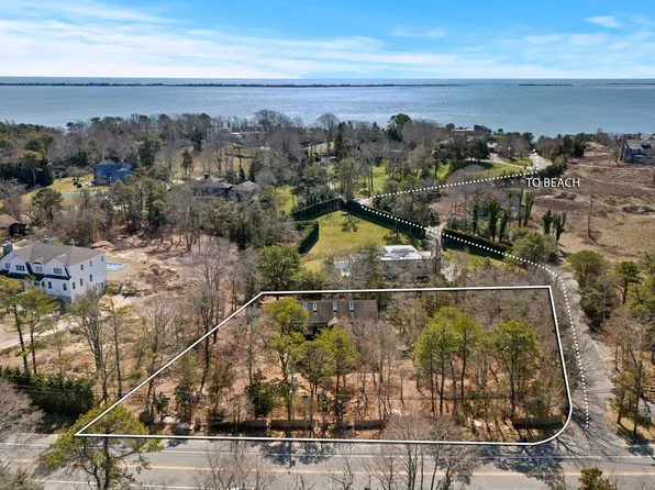 85 Eastway Dr, Southampton, NY 11968