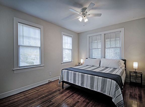 4th image of 209 W Leake St #B