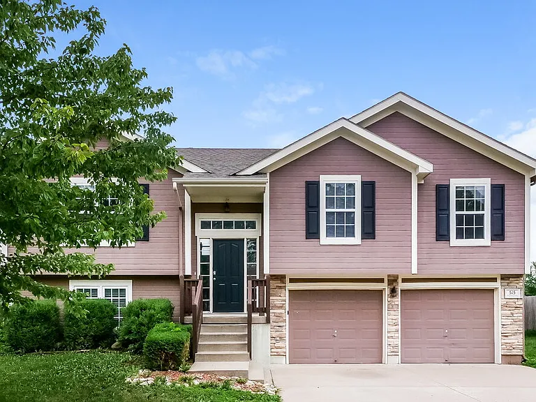 515 Hibiscus Dr — Photo 1