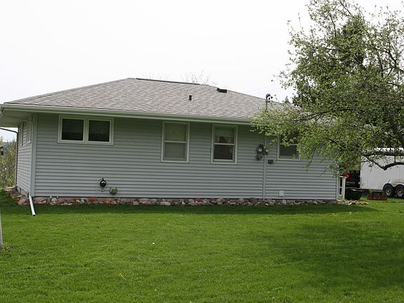 East side
						:
						Mature apple tree in back yard
