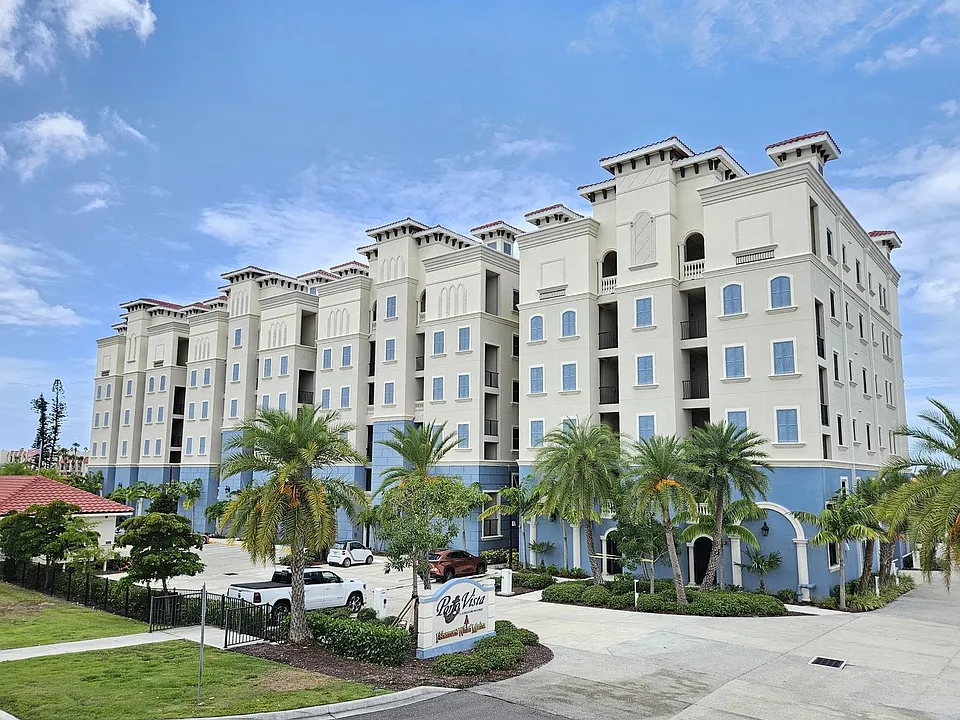 503 N Tamiami Trl #301