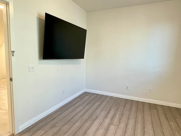 11760 Carriage Ln — Photo 10
