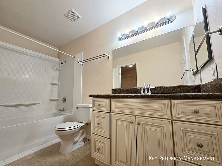 2817 Crystal Lantern Dr — Photo 19