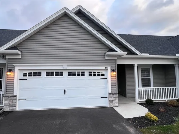 20 Timber Creek Trl, Rochester, NY 14606