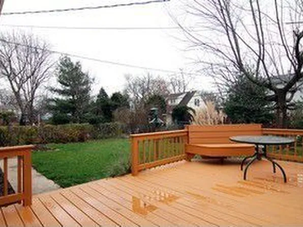 490 Winchester Rd, Chicago Heights, IL 60411