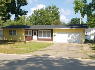 1904 N 23rd St, Springfield, IL 62702