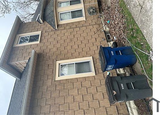 2nd image of 3009 Warsaw St